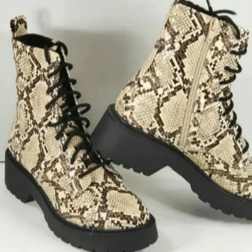 Steve Madden Tornado Snake Combat Boots 7.5